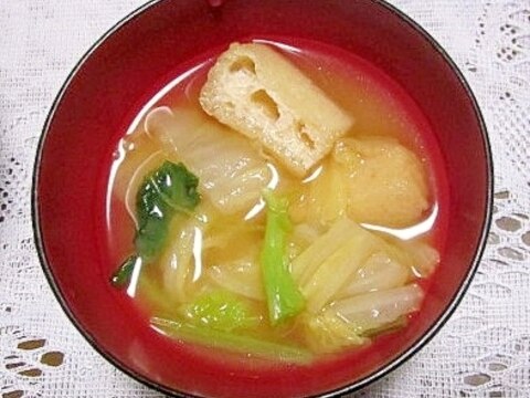 小松菜・白菜・油揚げの味噌汁